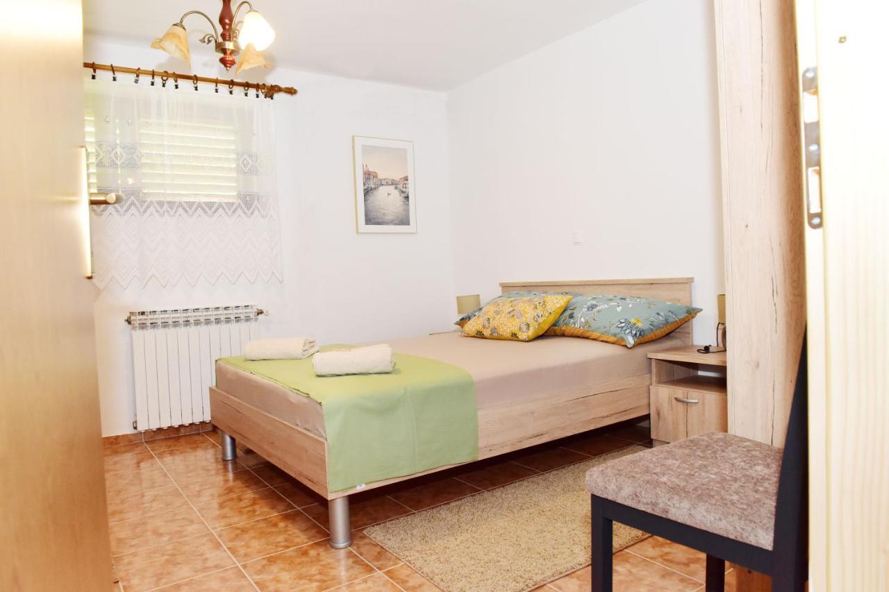 Apartman Bingo Josipdol Exterior foto
